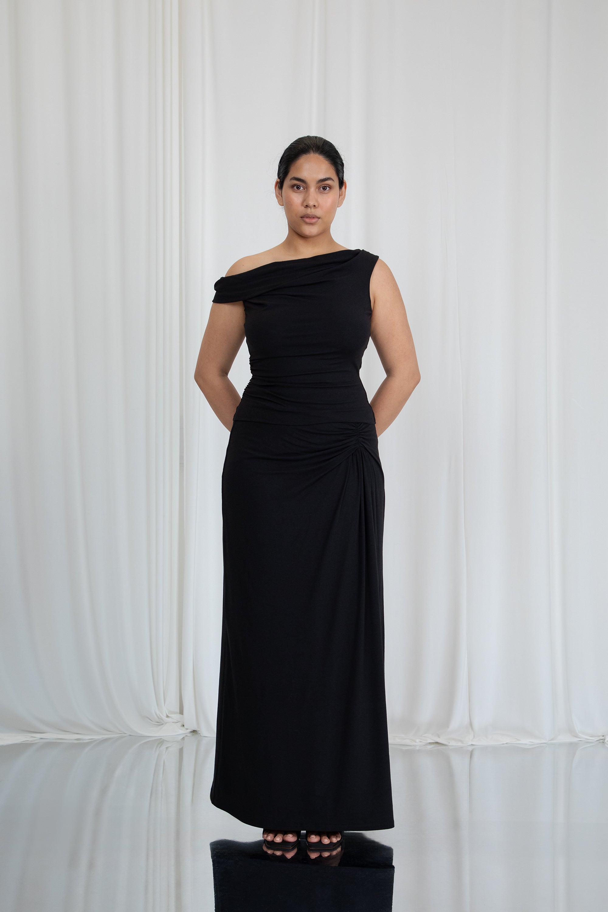 colour:Black