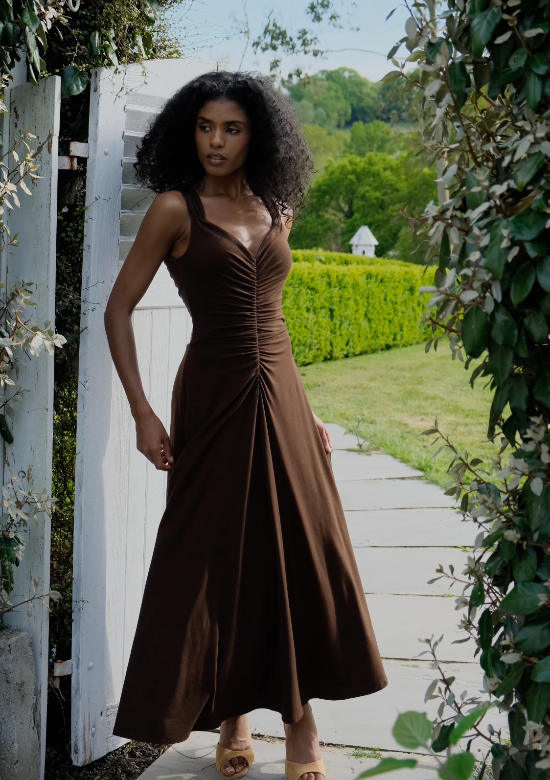 colour:Chocolate Brown