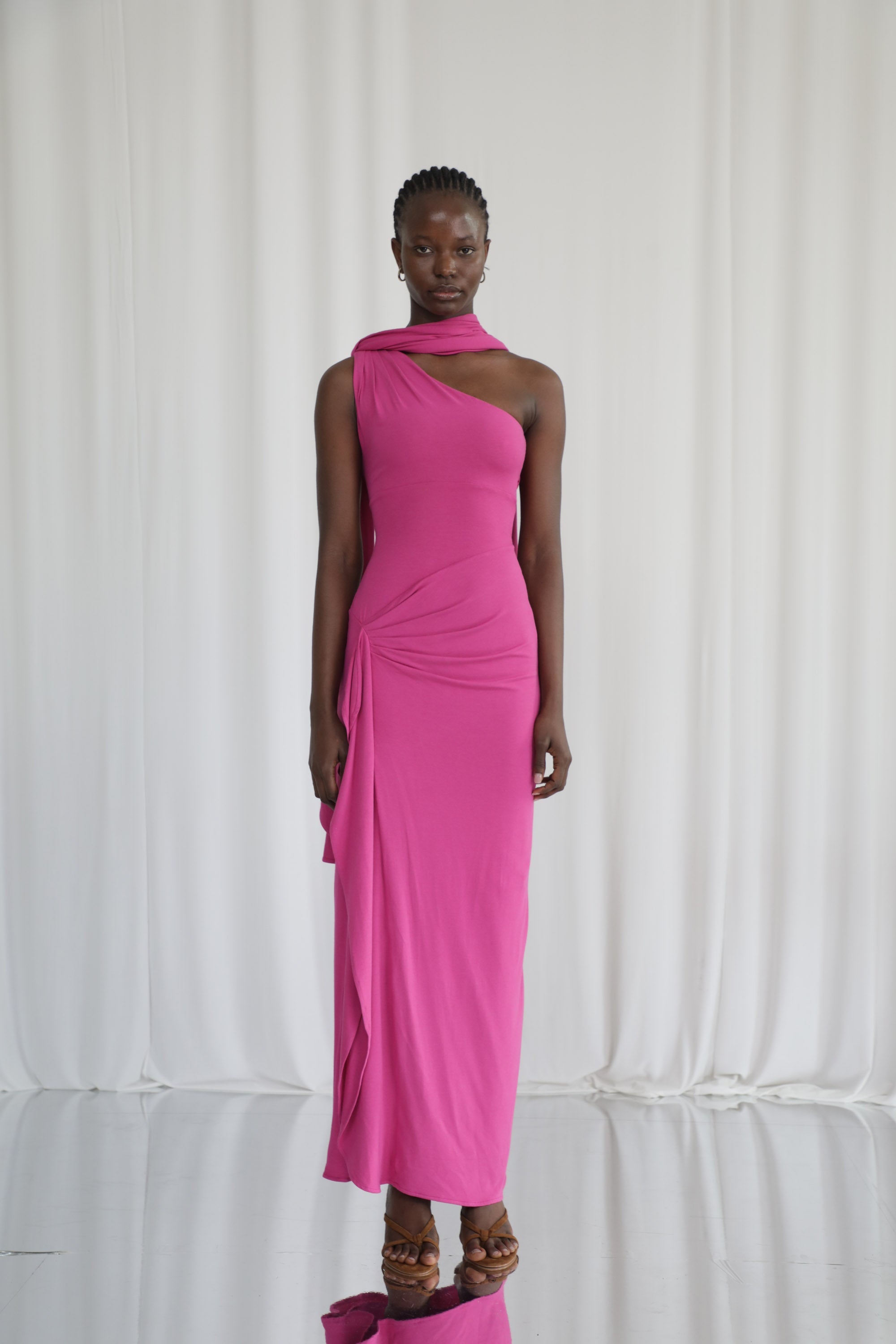 colour:Magenta