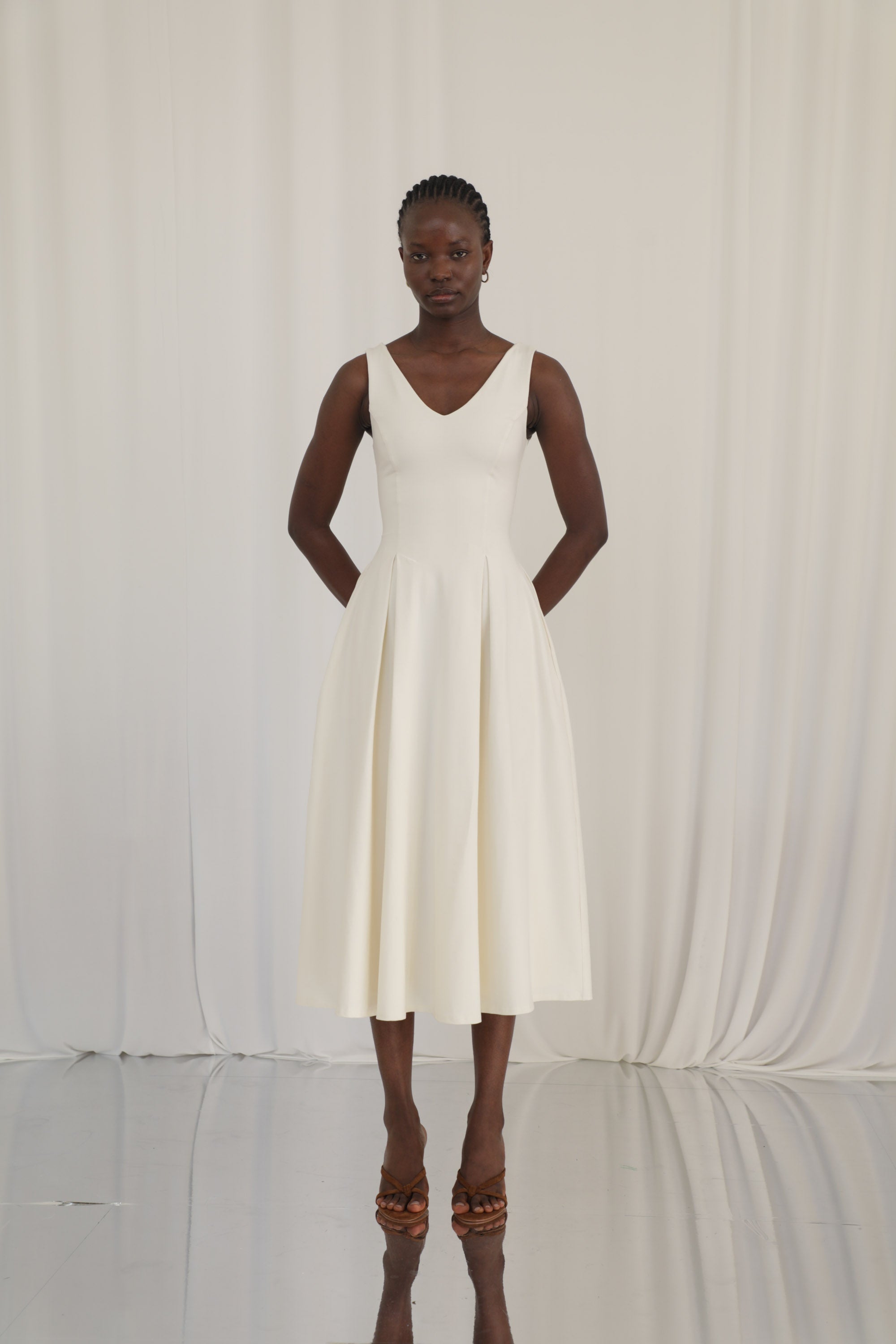colour:Vintage Cream