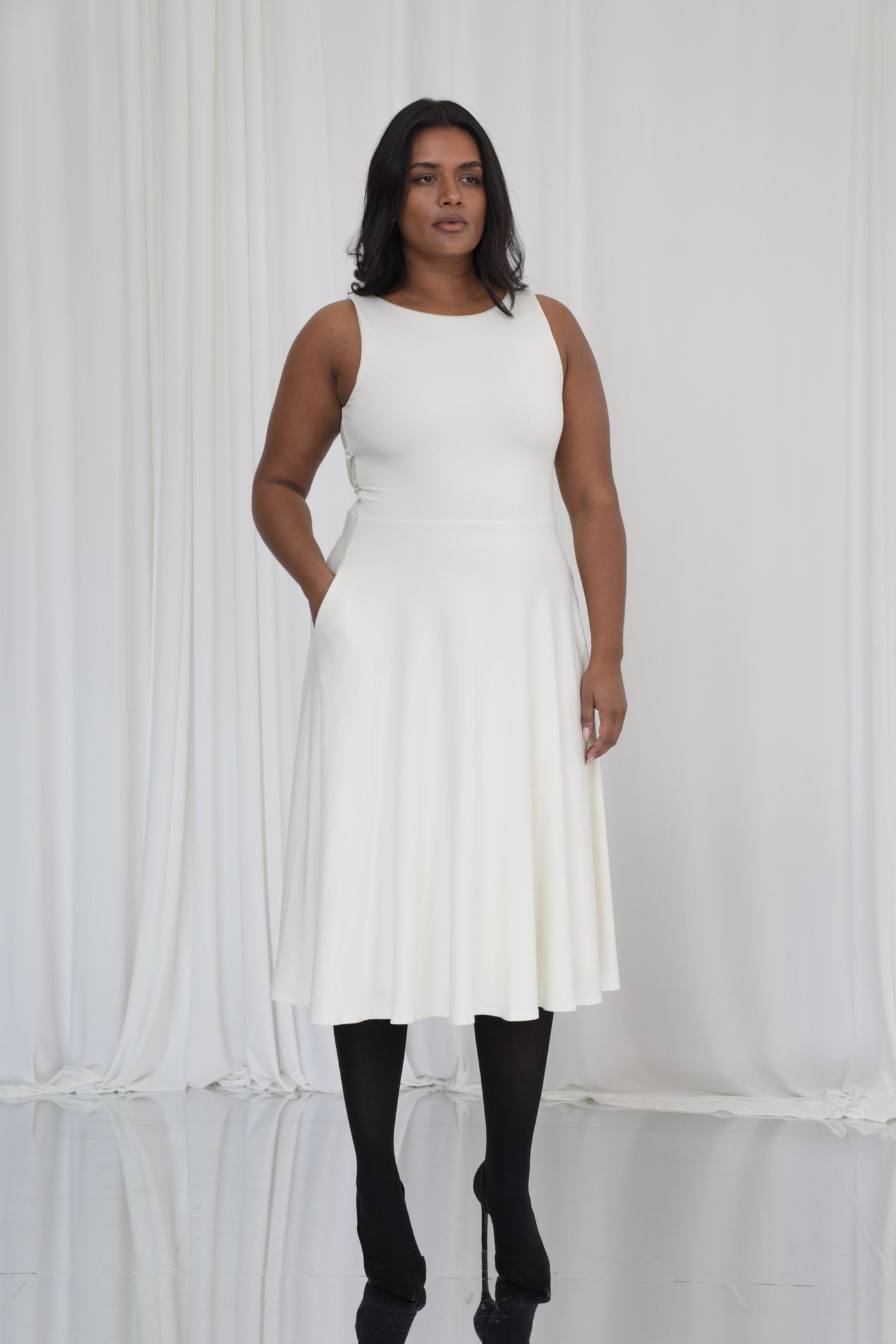 colour:Vintage Cream