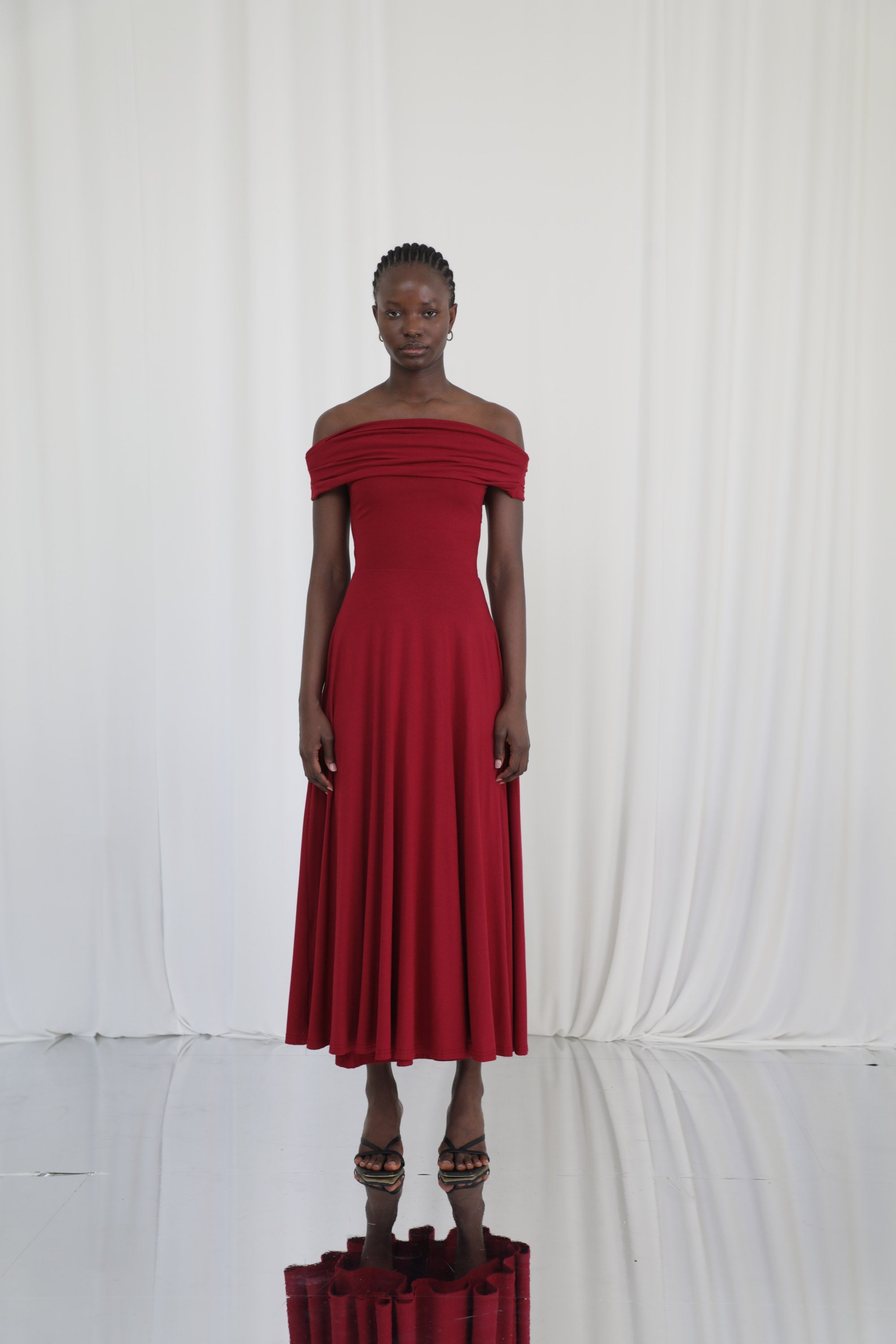 colour:Wine Red