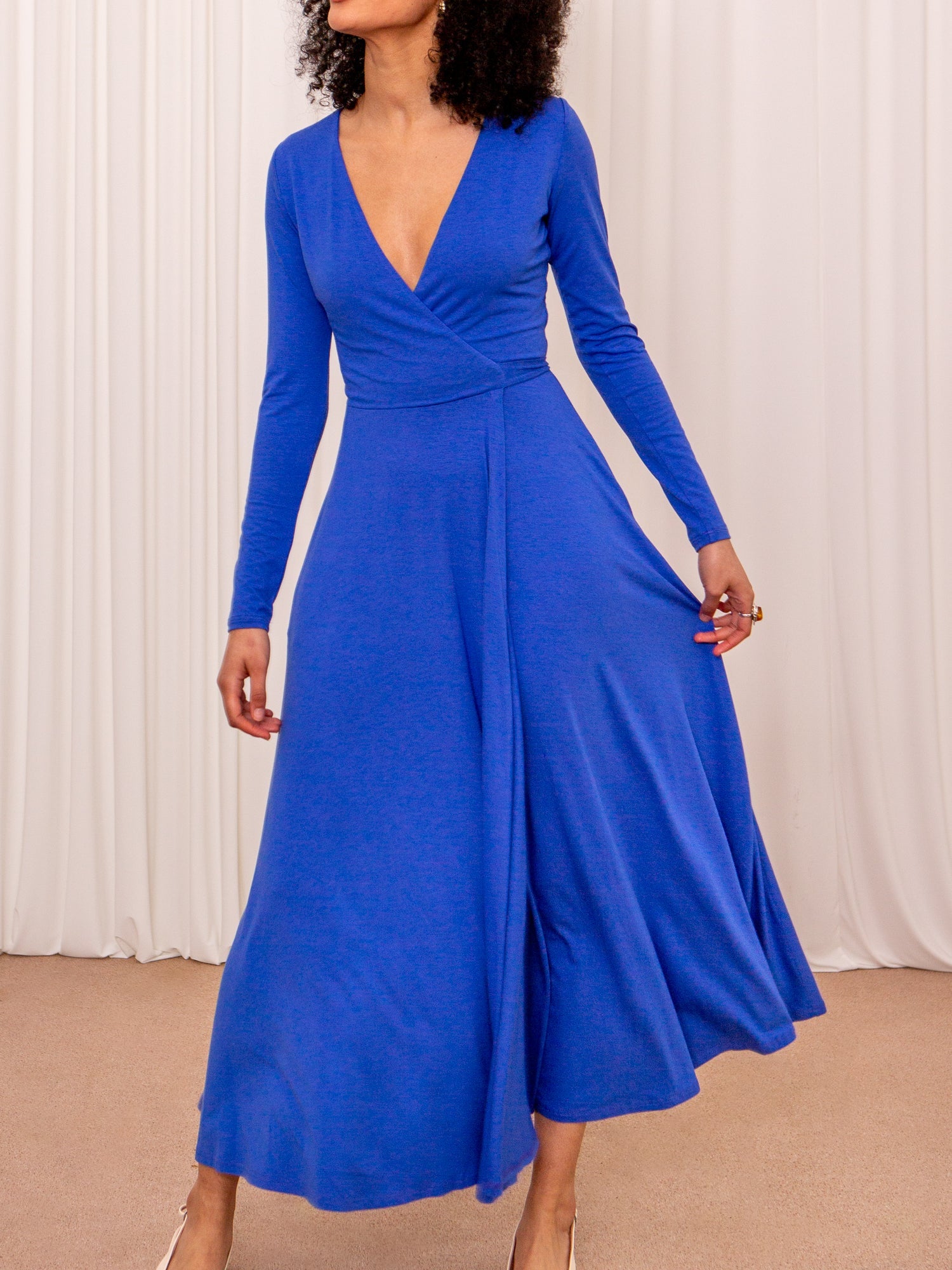 colour:Dazzling Blue