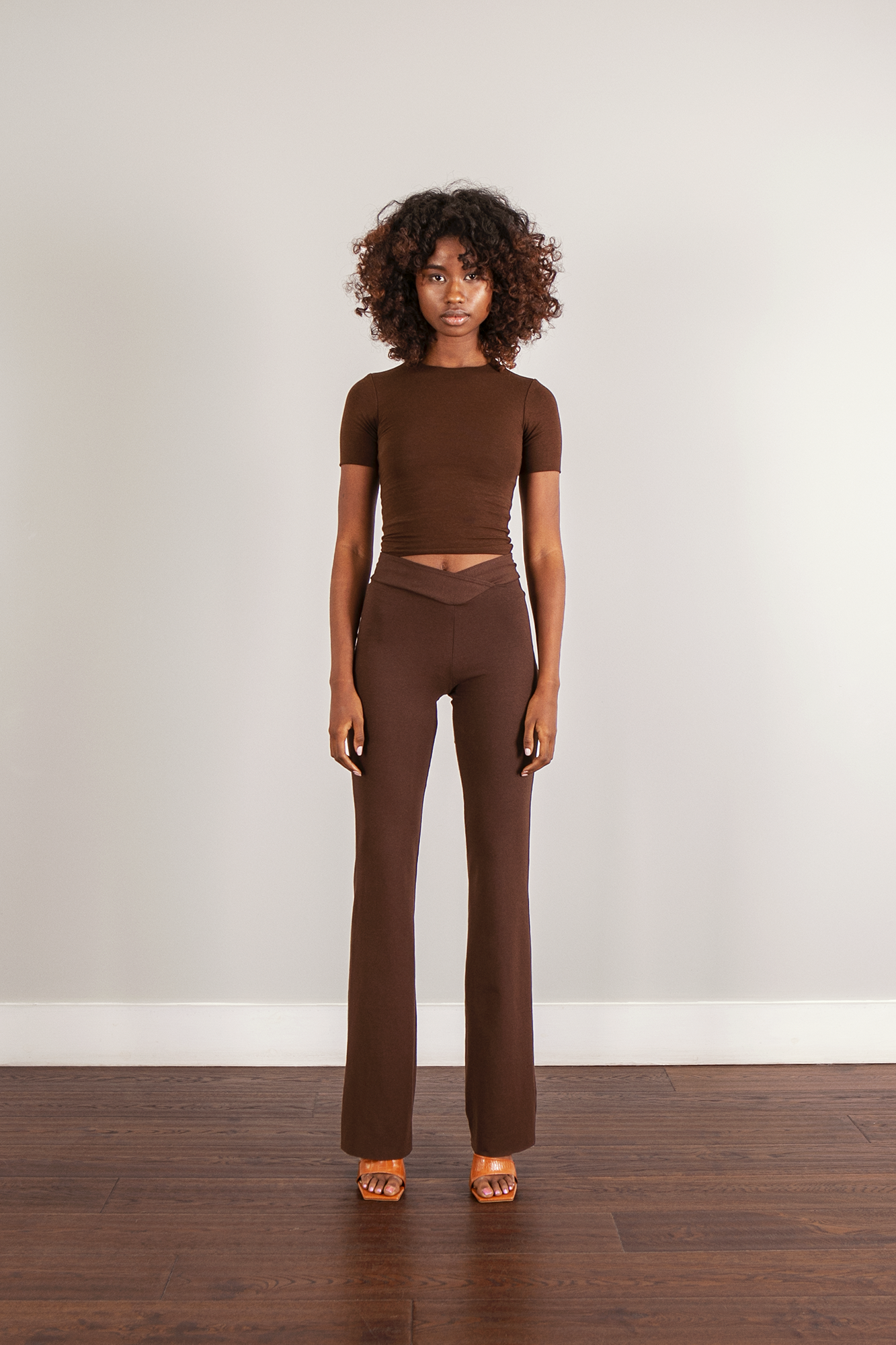 colour:Chestnut Brown