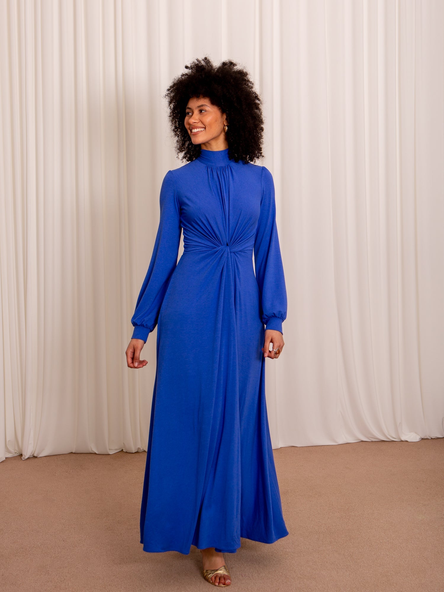 colour:Dazzling Blue