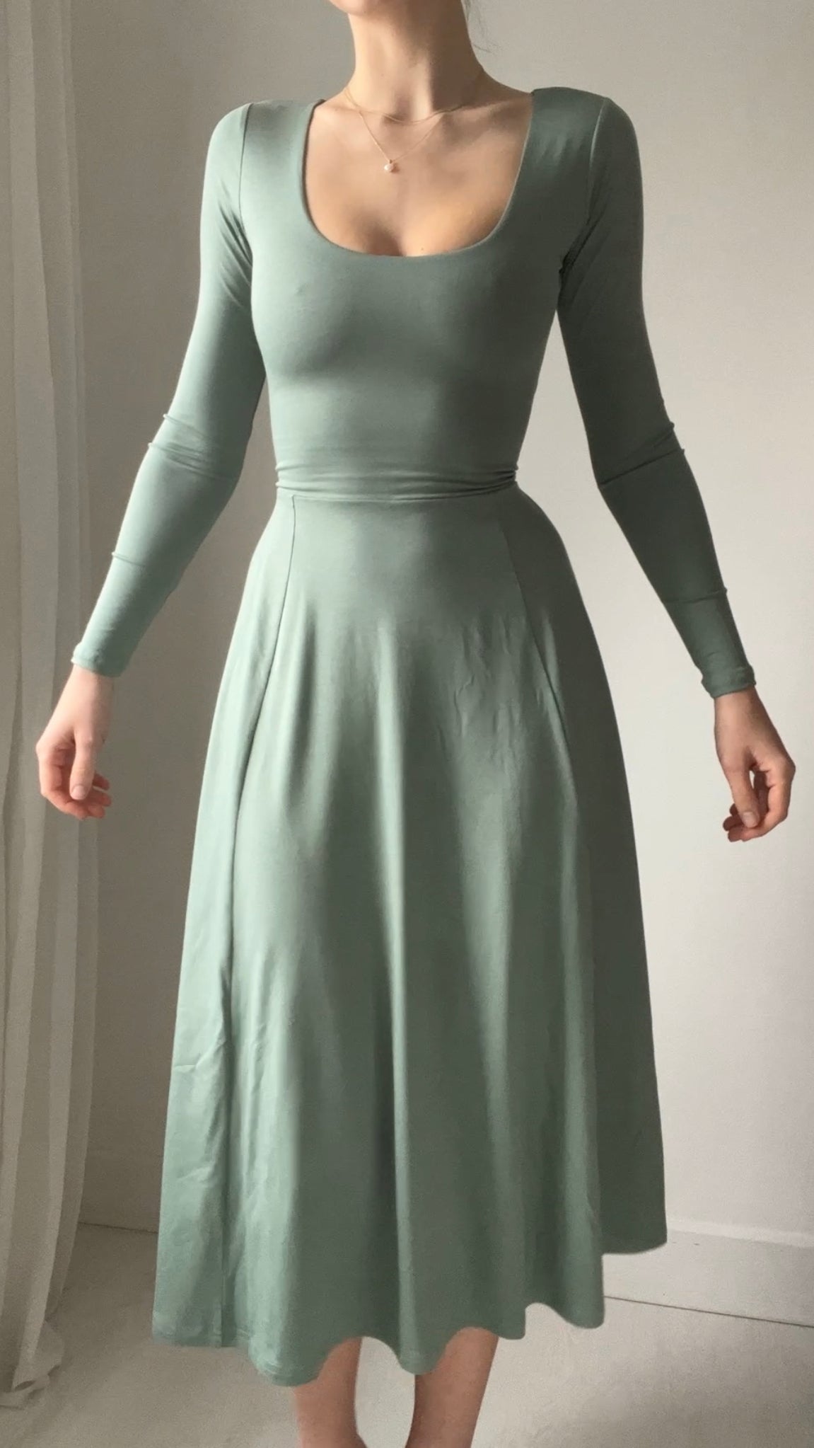 colour:Sage Green