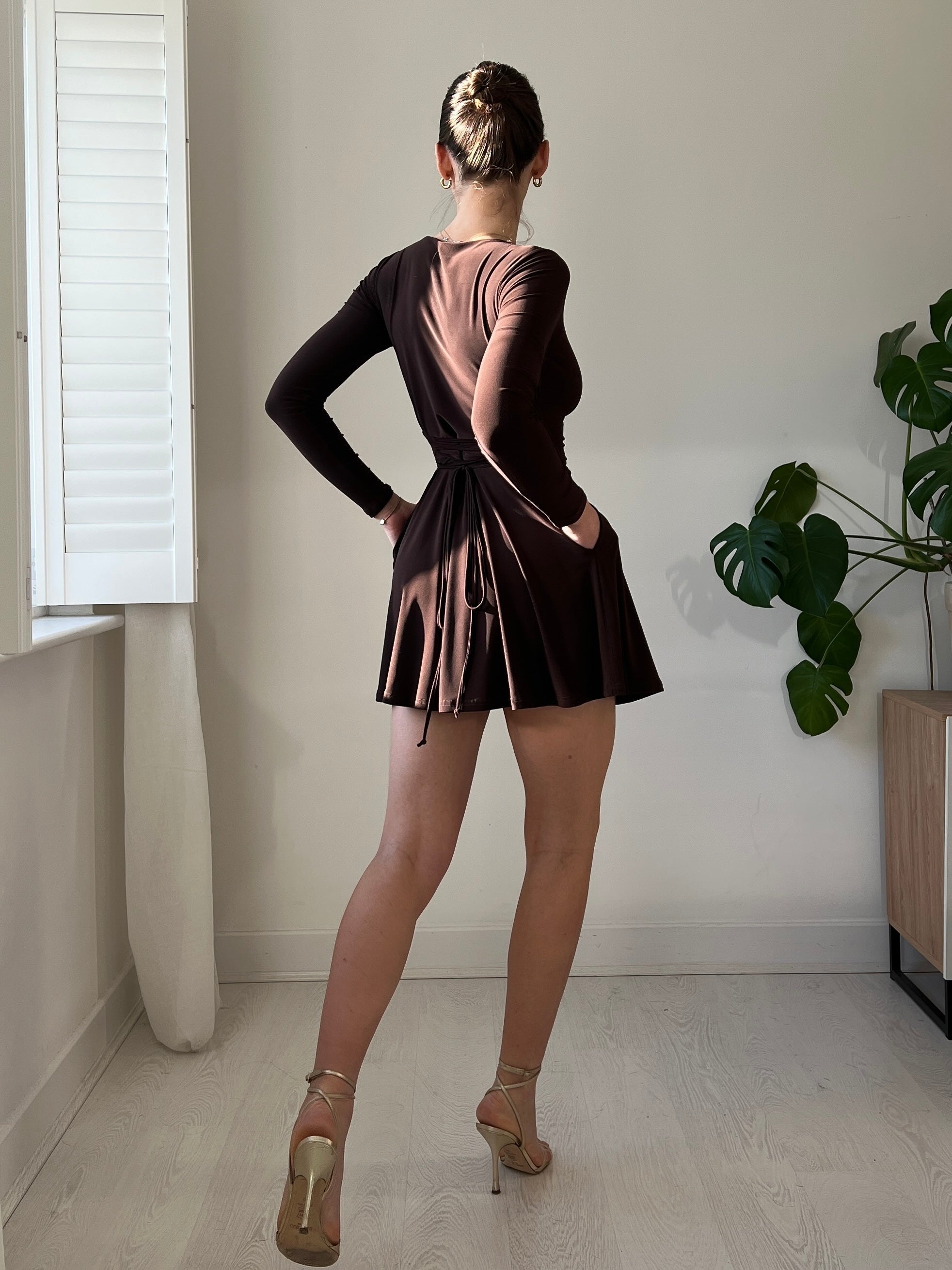 colour:Chocolate Brown