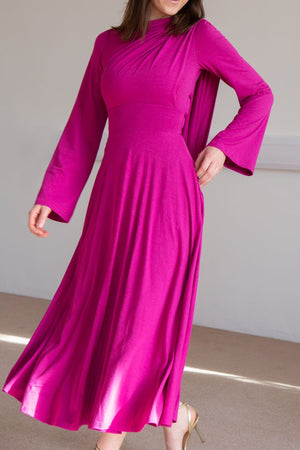 colour:Magenta