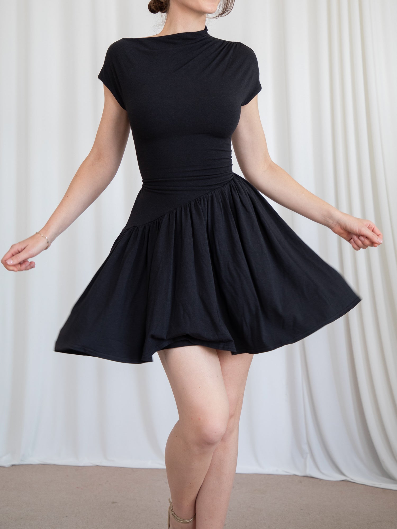 colour:Midnight Black