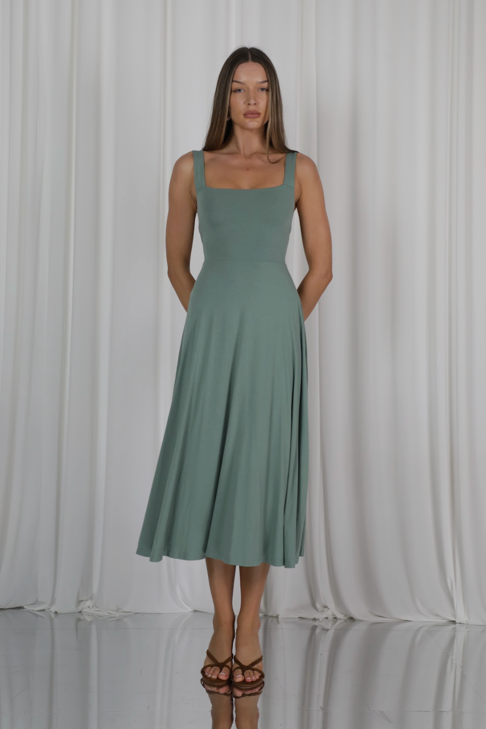 colour:Sage Green