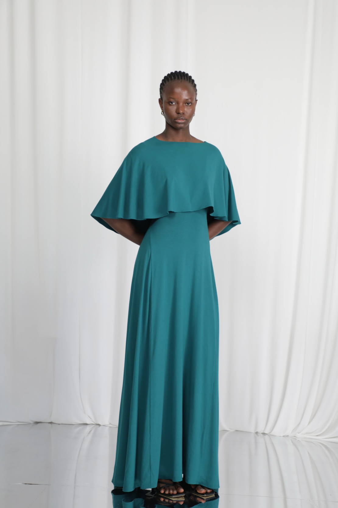 Short Drape Cape