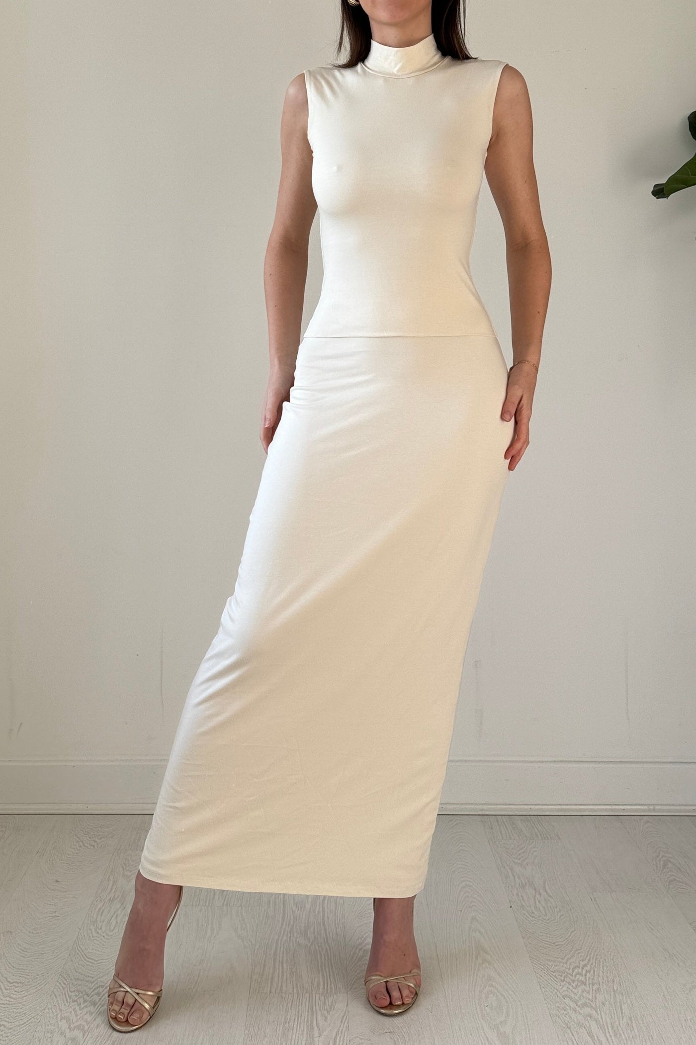 colour:Vintage Cream