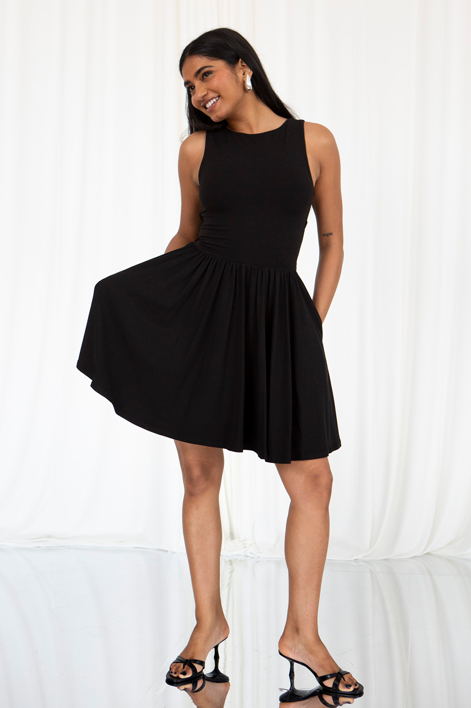 colour:Midnight Black