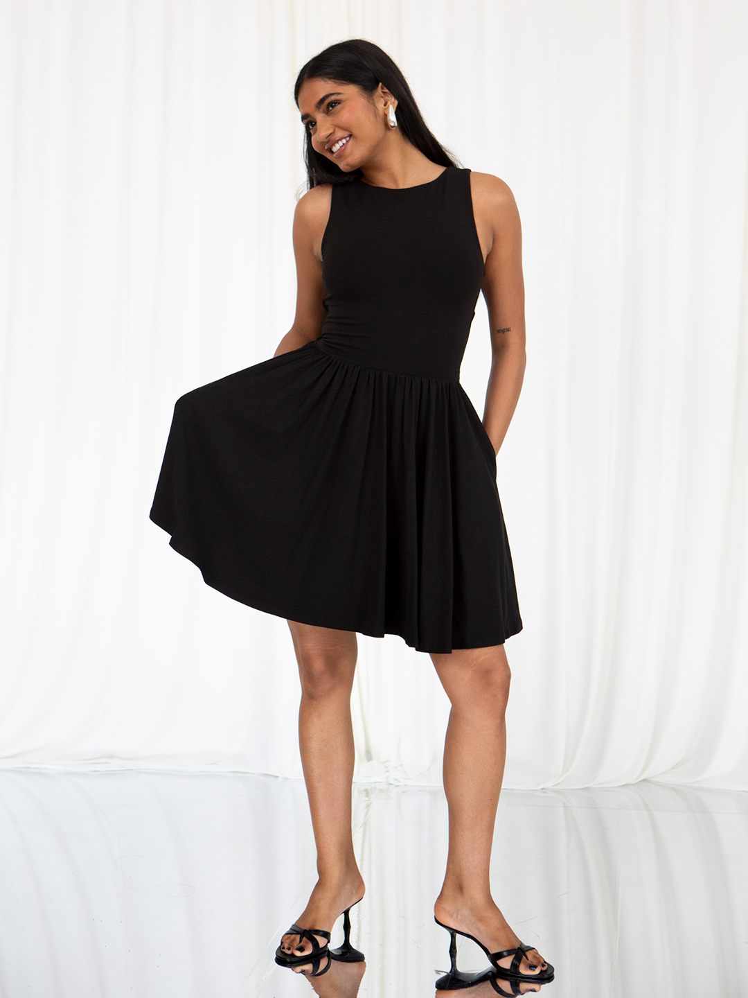 colour:Midnight Black