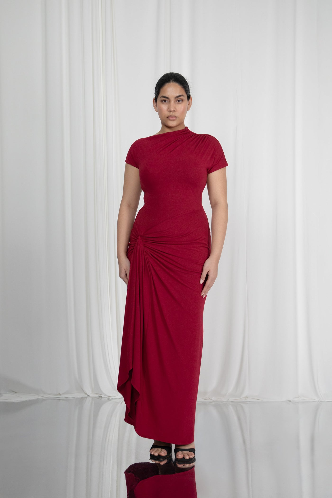 colour:Wine Red